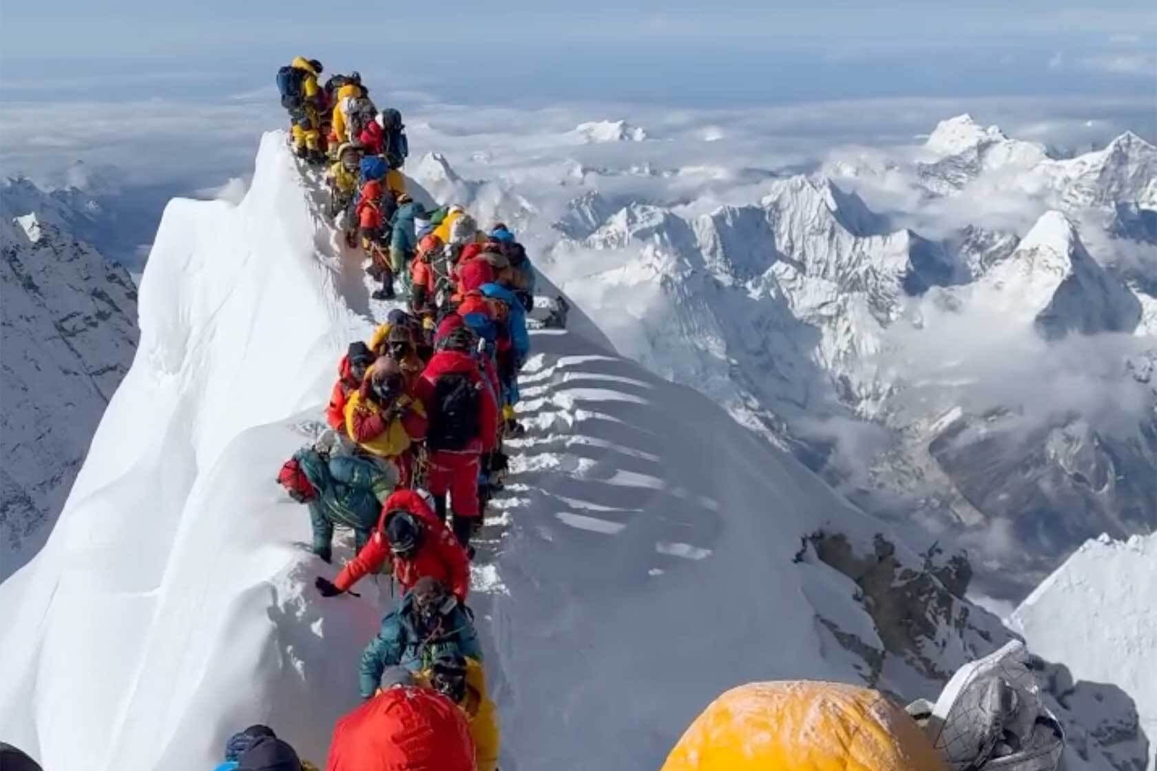 "Заробили" на страховках майже $50 млн: у Непалі викрили аферу з нібито отруєнням альпіністів гідами