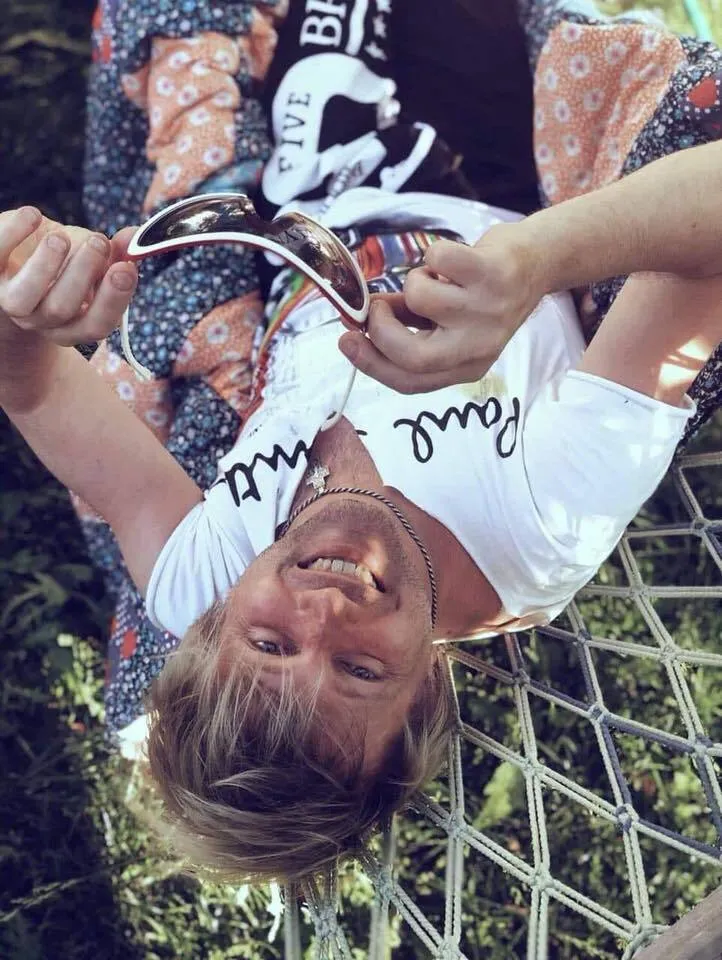 "Как можно так цинично врать?" Лери Винн – о "придворных" выступлениях для Леонида Кучмы, драке с Виктором Павликом и деньгах от Олега Винника