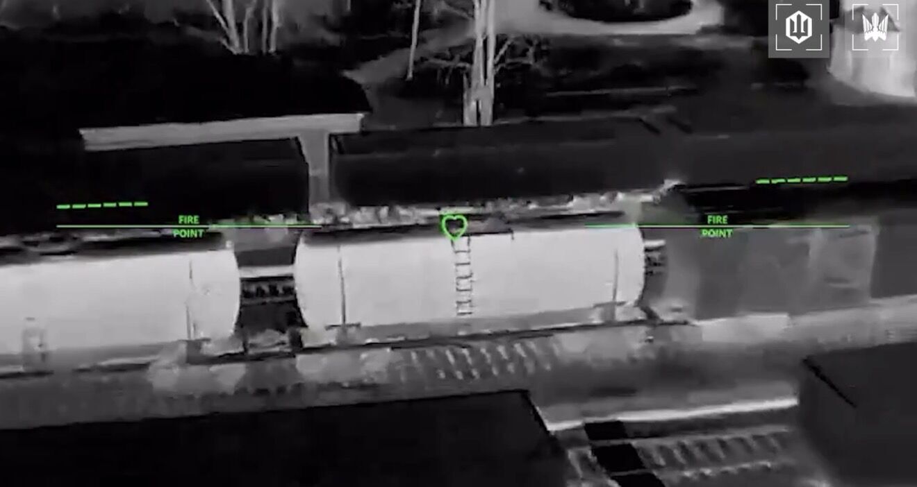 "Птицы Мадьяра" уничтожили на оккупированной Луганщине ЗРК "Бук", топливные цистерны и склады армии РФ. Видео