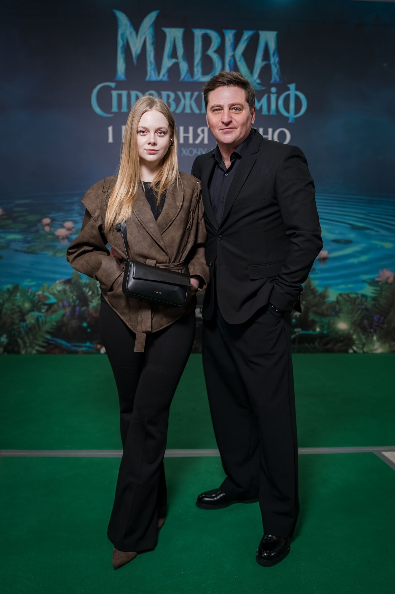 Вячеслав Довженко неожиданно сменил тон после громкой новости о свадьбе с молодой избранницей: "Нельзя жить колхозом!"