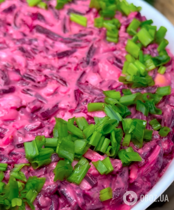 Ефектний салат із буряка "Рожевий фламінго": рецепт ідеальної страви для святкового столу