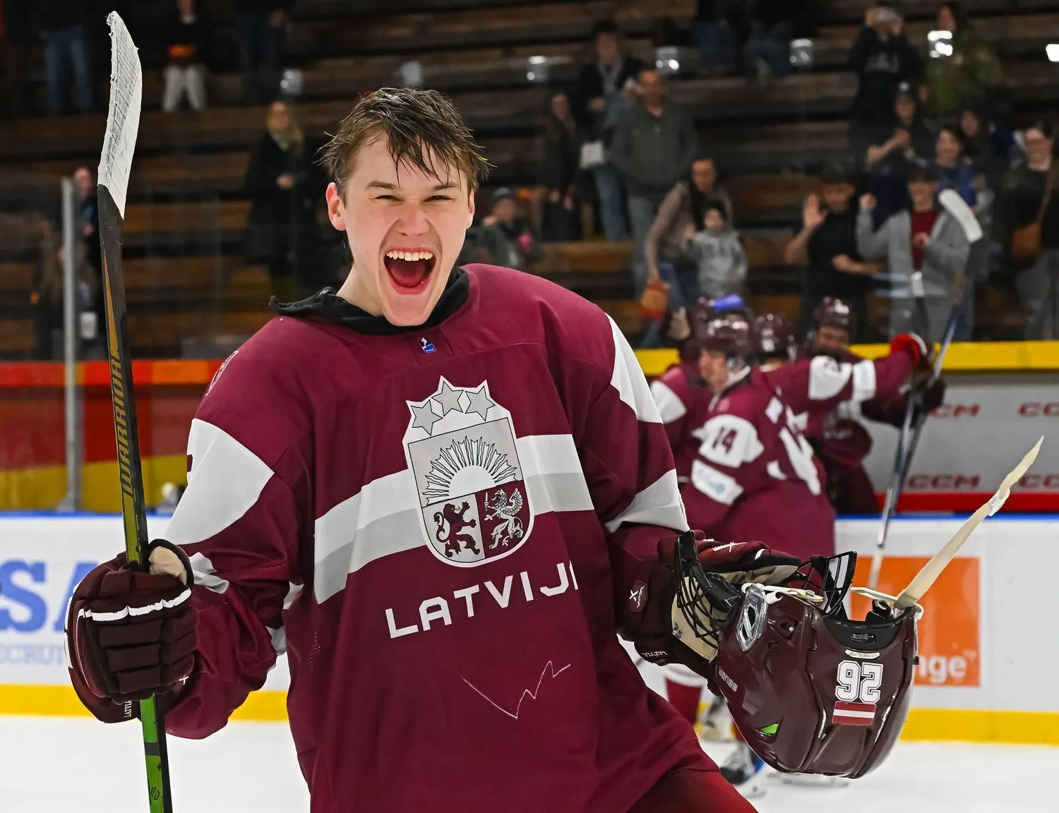 Впервые за 25 лет: Канада и США опозорились на чемпионате мира по хоккею U-18