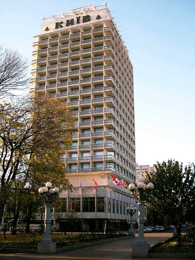 Найважливіша споруда Печерських Липок: як виглядала втрачена нині пожежна частина у центрі Києва. Архівні фото