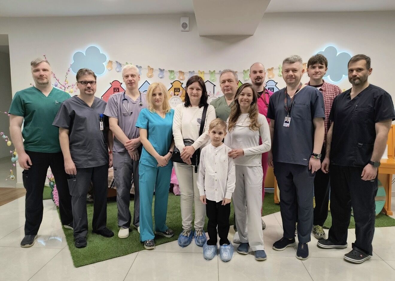 "Згасав на очах": у Львові 11-річного хлопчика врятували завдяки нирці від 13-річного посмертного донора . Фото