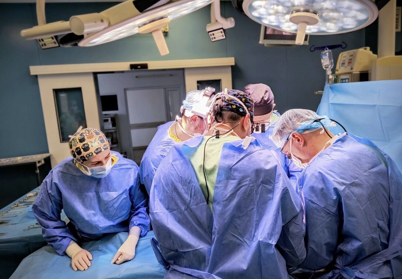 "Згасав на очах": у Львові 11-річного хлопчика врятували завдяки нирці від 13-річного посмертного донора . Фото