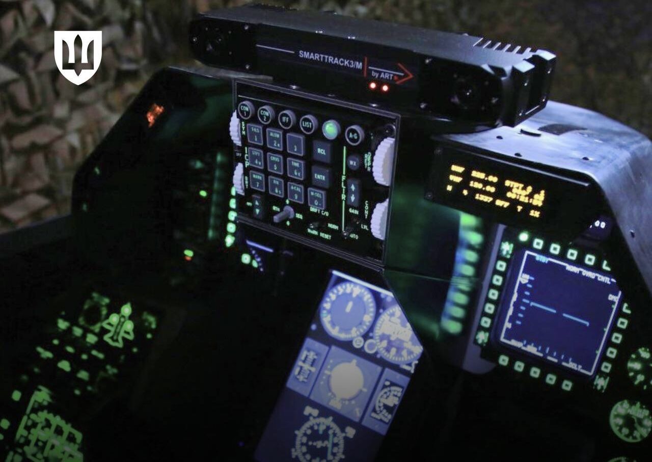 "Перехід на стандарти НАТО": Україна отримала мобільні тренажери F-16, таких лише декілька у світі, – Федоров