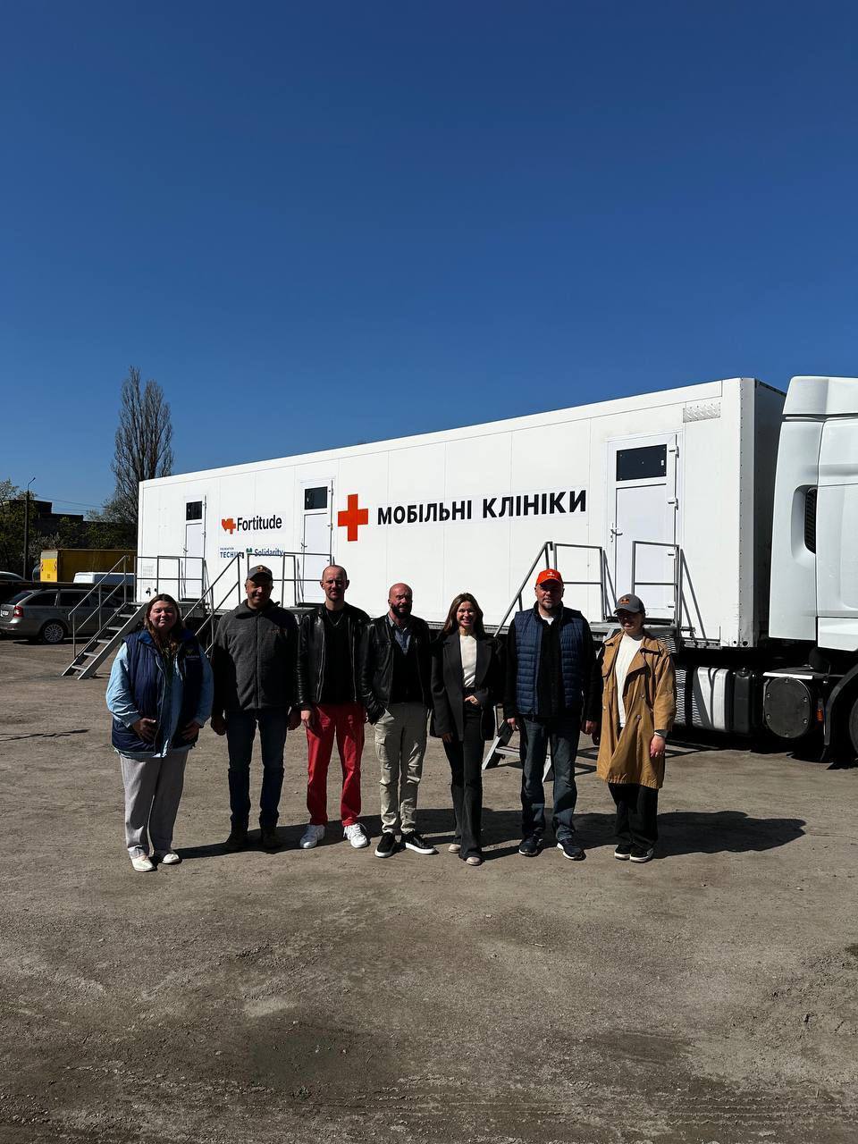 Україна розширює мережу мобільних клінік: проєкт підтримала Фундація "Течія"
