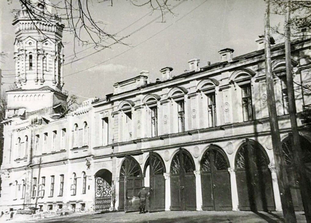 Найважливіша споруда Печерських Липок: як виглядала втрачена нині пожежна частина у центрі Києва. Архівні фото