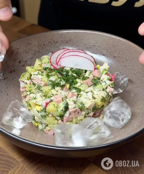 Найсмачніша літня окрошка на айрані: розповідаємо, що ще додати для яскравого смаку