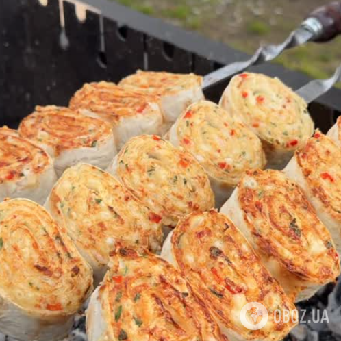 Вкуснее, чем мясной: хрустящий шашлык из лаваша с фаршем