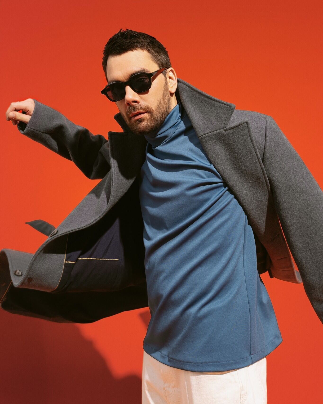 Продюсер Евгений Филатов, который оскандалился выступлением в Краснодаре в 2014 году, объяснил свой выбор работать на российский рынок в те времена