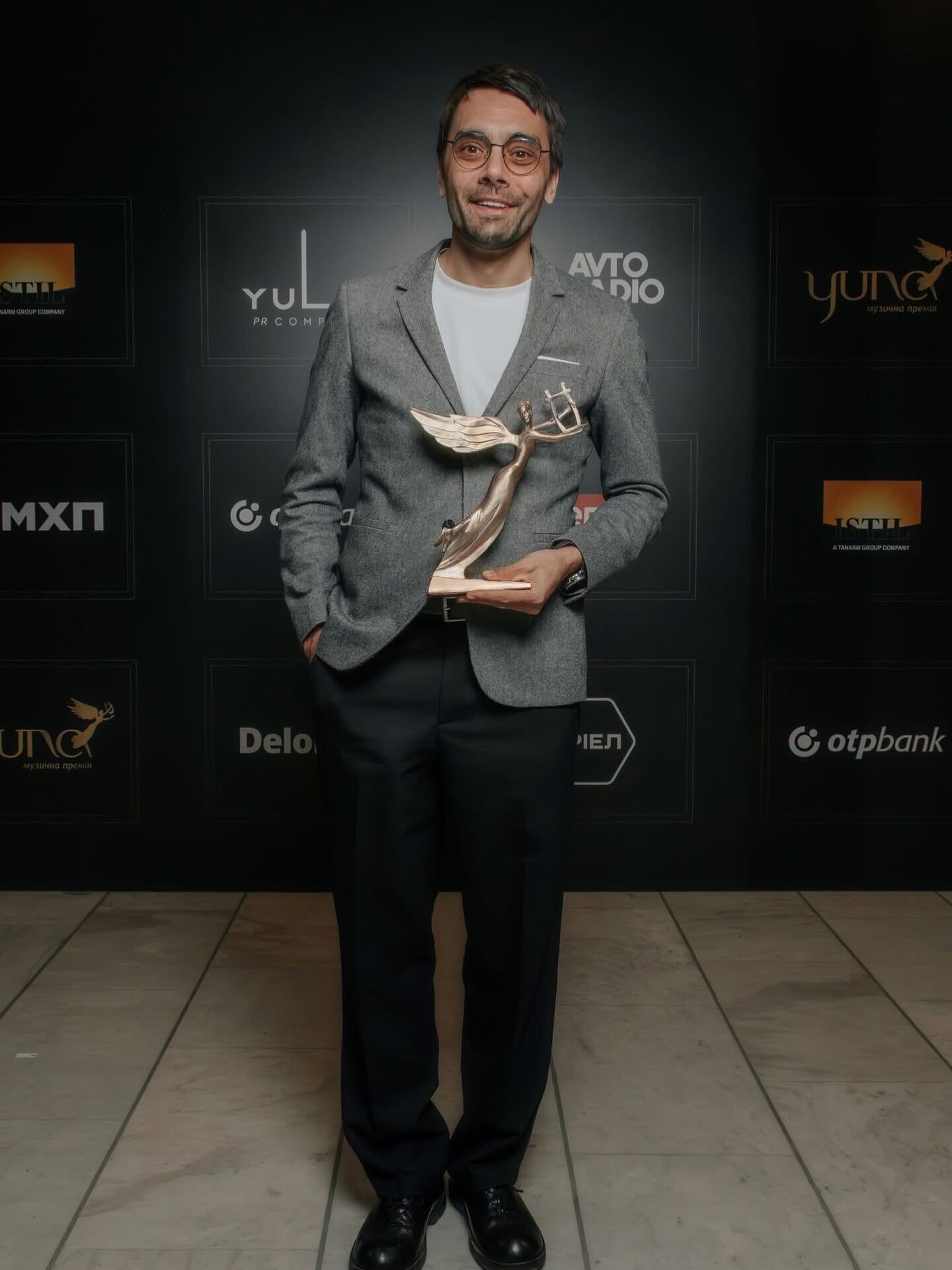 Продюсер Евгений Филатов, который оскандалился выступлением в Краснодаре в 2014 году, объяснил свой выбор работать на российский рынок в те времена