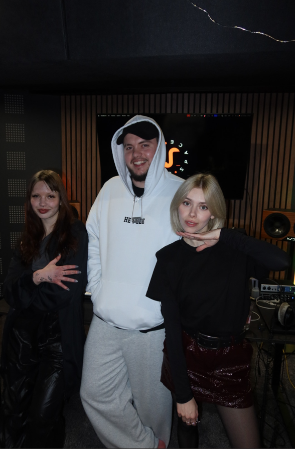 Пісня за годину: Маша Кондратенко запускає музичний експеримент в Instagram