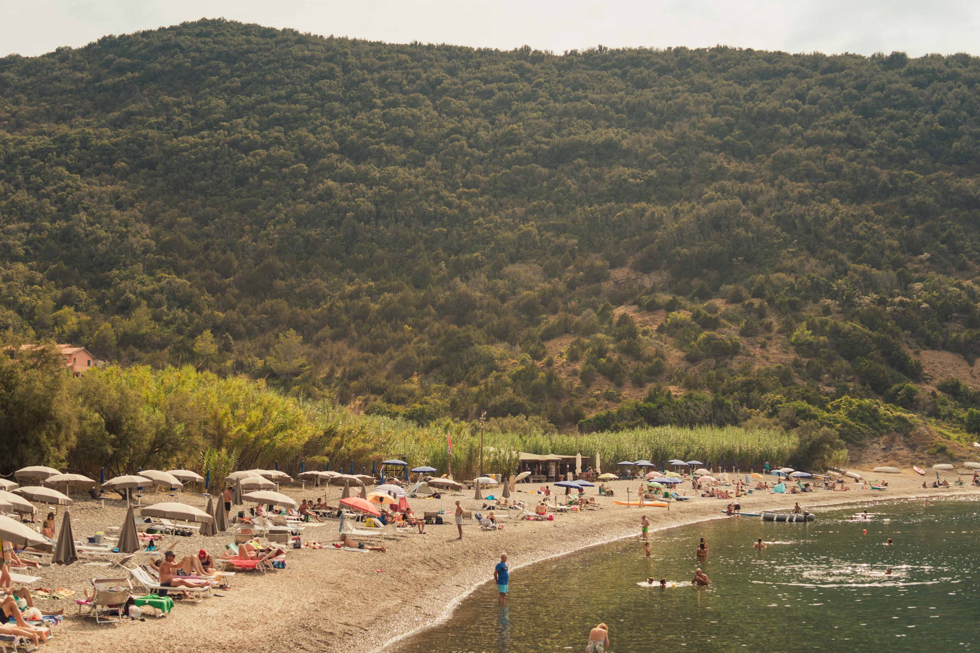 Шість найкращих природних і безкоштовних пляжів Італії