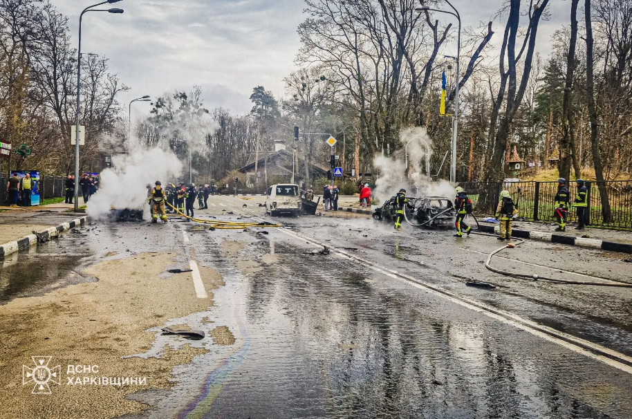 В поліції показали перші миттєвості після смертельного удару окупантів по Харкову. Відео