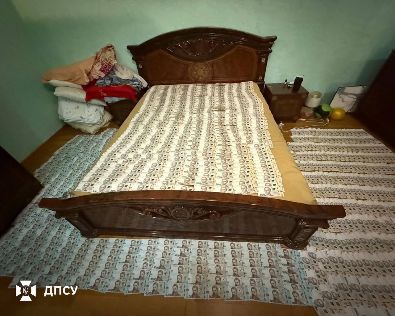 Стоимость – 6000 грн в час: украинку уличили в организации борделя и попытке втянуть в проституцию 16-летнюю сироту. Фото