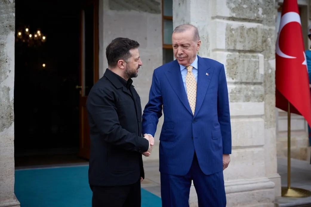 Турция готова принять следующий раунд мирных переговоров, – Зеленский