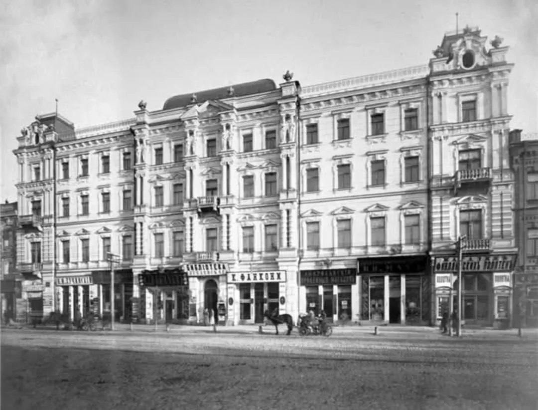 У мережі показали, який вигляд мала перша масштабна будівля на Хрещатику в Києві. Історія та фото 1870-1940-х років