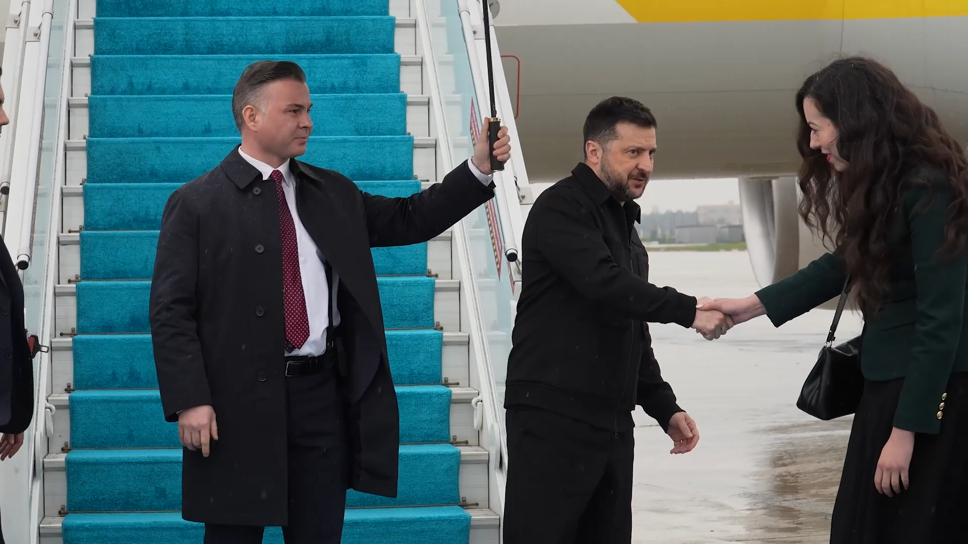 Зеленський прибув в Стамбул: у президента запланована зустріч із Ердоганом