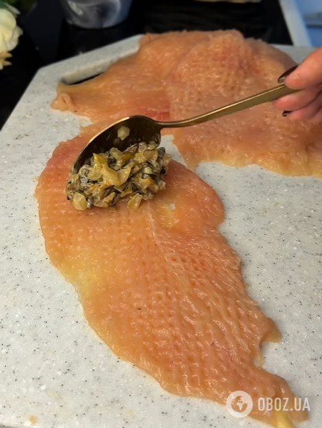 Як смачно запекти картоплю з курячими рулетиками: простий рецепт для ситного обіду