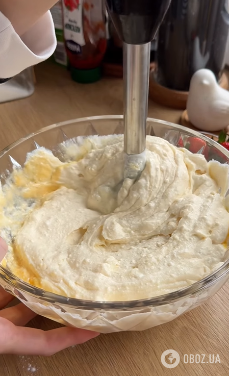 Домашняя творожная запеканка с ягодами: идеальная идея для завтрака или перекуса