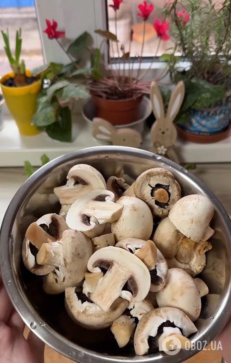 Как вкусно замариновать шампиньоны: рецепт с болгарским перцем и зеленью