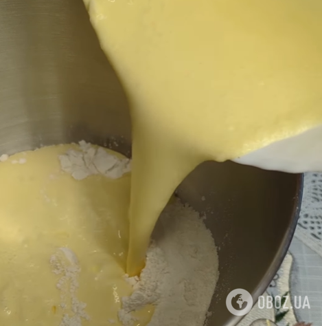 Пухка сирна паска з дріжджового тіста: ділимось покроковим рецептом