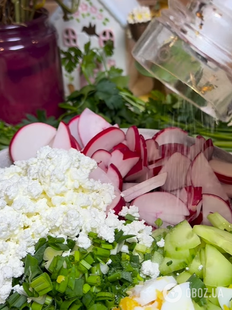 Швидкий майонезний салат з редискою, огірками та зеленню: обов'язково приготуйте цієї весни