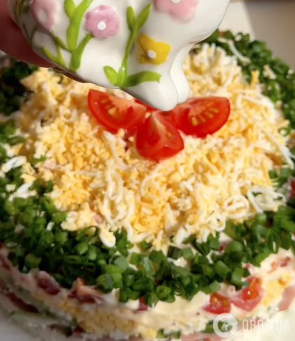 Салат "Весенний" для пасхального стола: делимся легким рецептом