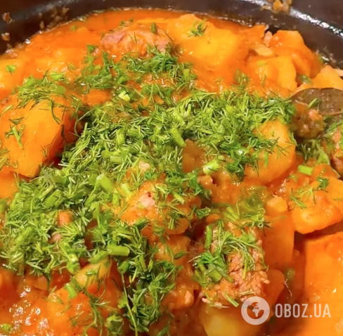 Тушкована картопля з м'ясом: ділимося легким рецептом ситної страви для обіду