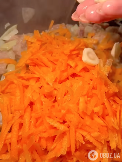 Тушкована картопля з м'ясом: ділимося легким рецептом ситної страви для обіду