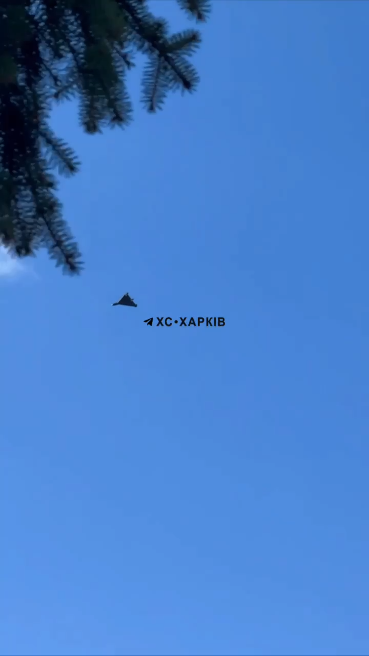 В Харькове вражеский дрон попал рядом с домом: пострадали две женщины, выбиты окна