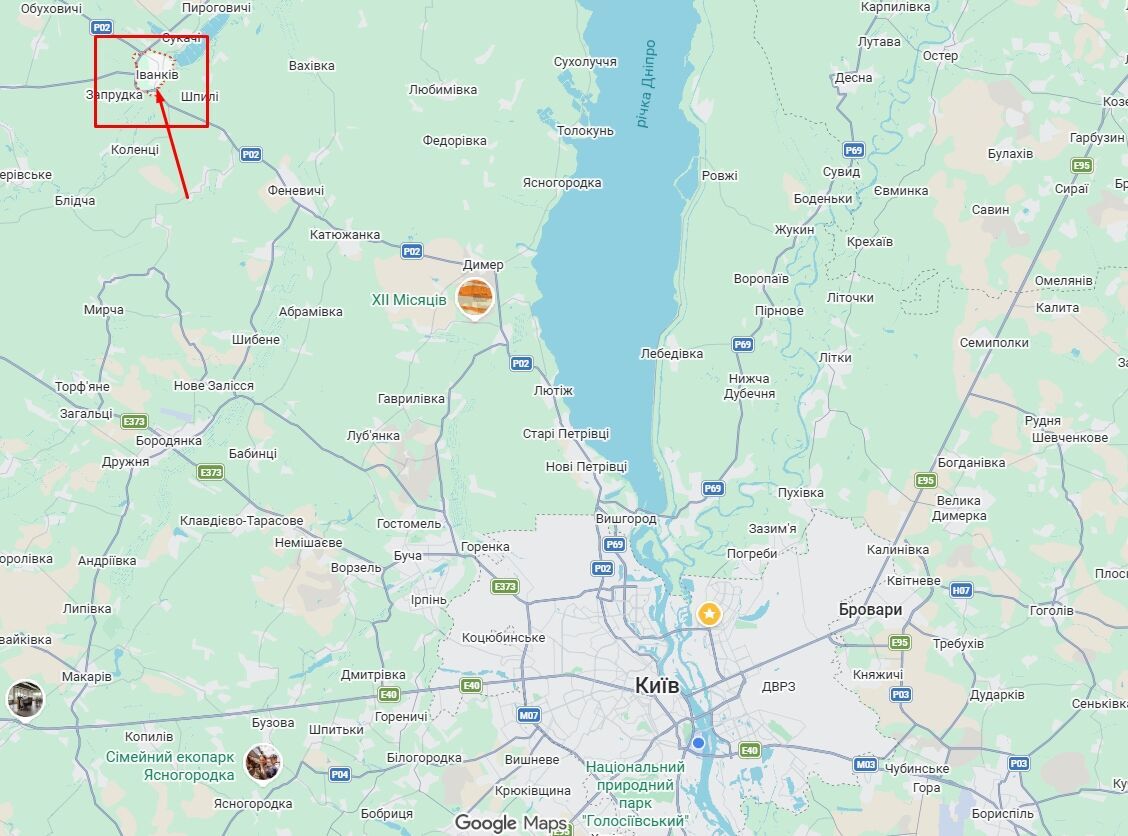 На Київщині внаслідок ДТП два авто вилетіли в кювет: є постраждалі. Подробиці та фото