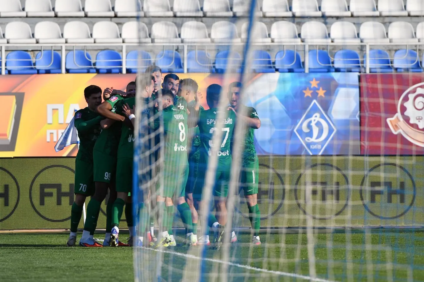 "Не знаю, як далі продовжувати": голеадор "Динамо" висловився про скандал у матчі з "Карпатами"