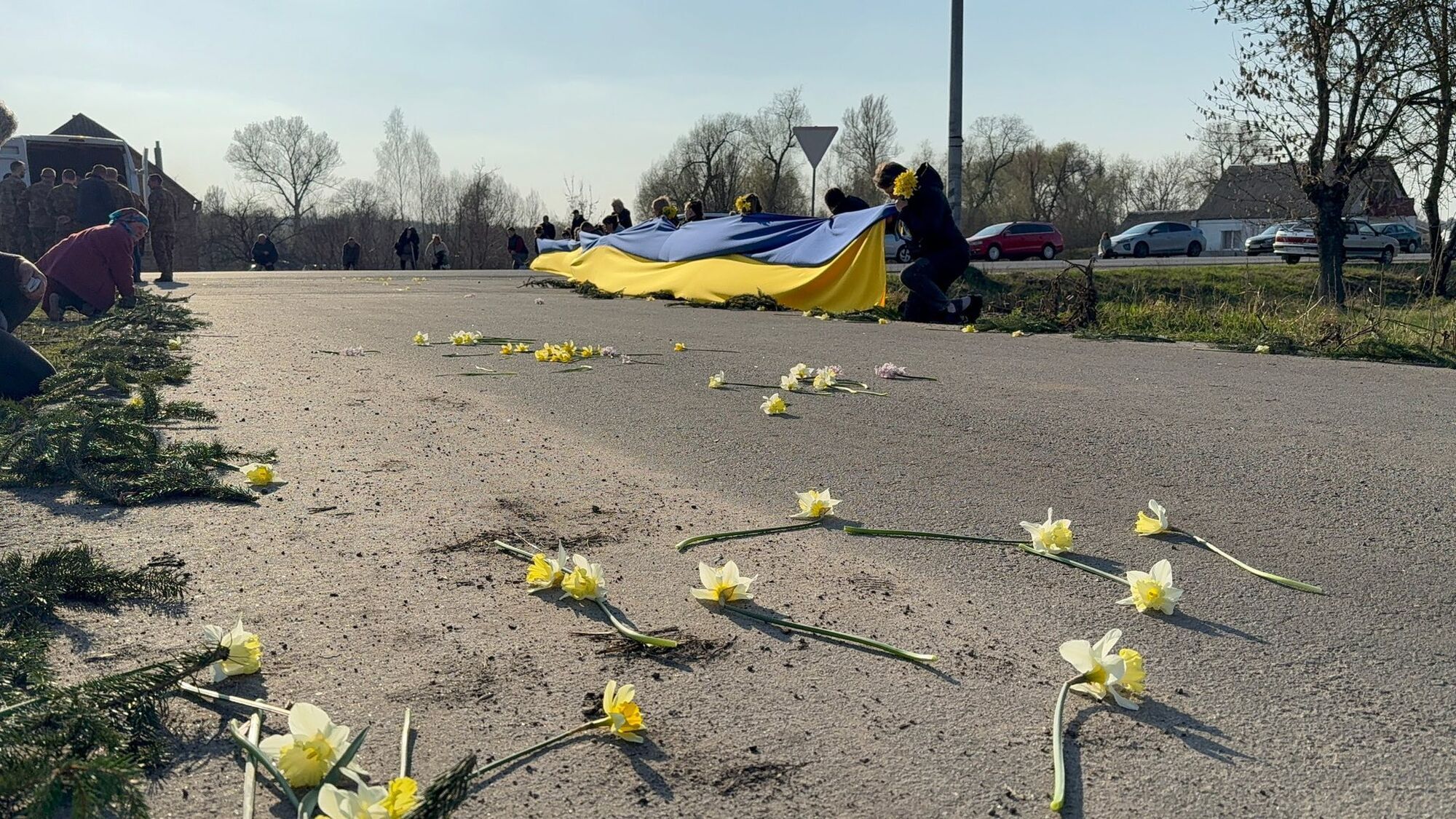 Родились и погибли в один день: на Житомирщине попрощались с двумя братьями-воинами. Фото