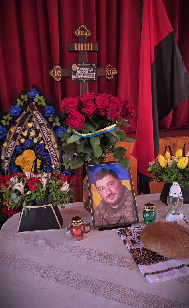 Родились и погибли в один день: на Житомирщине попрощались с двумя братьями-воинами. Фото