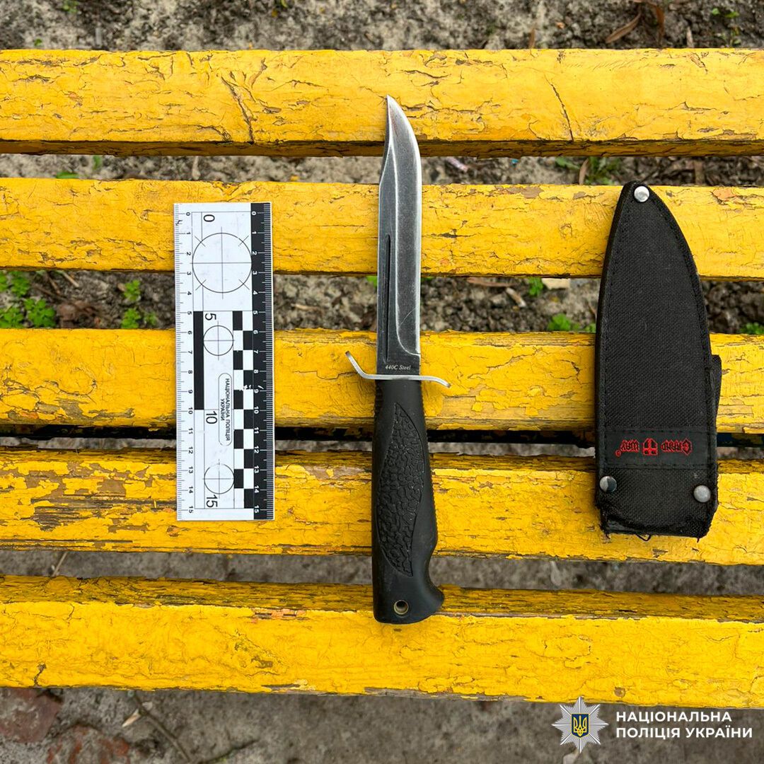 В Харькове мужчина с гранатами и ножом напал на военнослужащих ТЦК, есть раненый. Фото