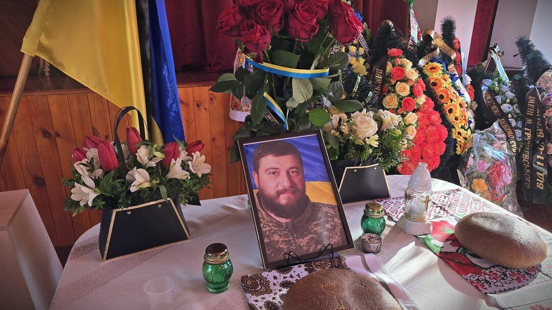 Родились и погибли в один день: на Житомирщине попрощались с двумя братьями-воинами. Фото