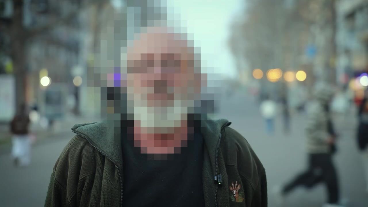 Був змушений тривалий час переховуватися:  "Янголи" ВМС врятували з окупації родича морпіха. Відео