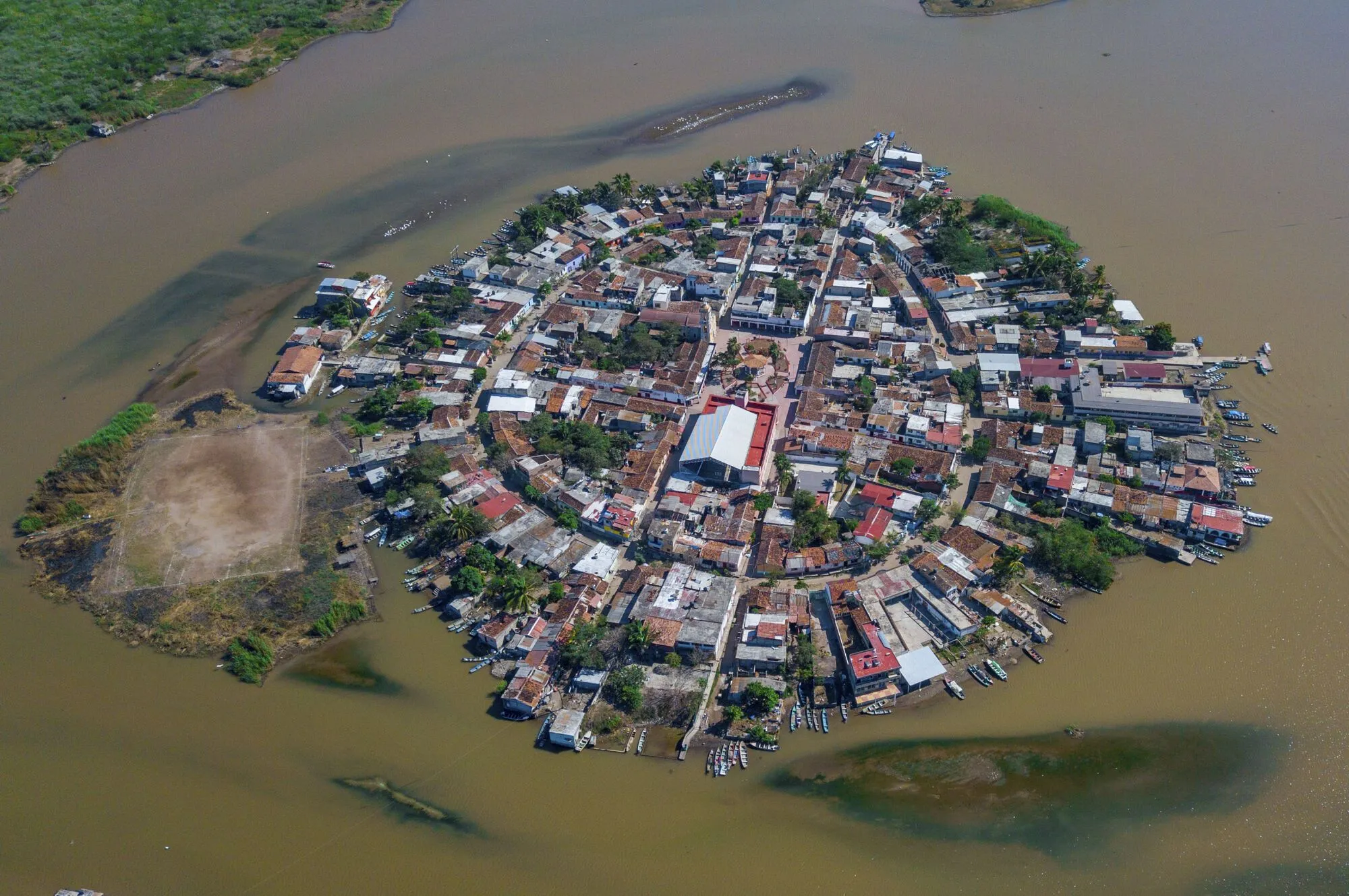 Маловідомі напрямки у Мексиці, які схожі на Європу: топ 3