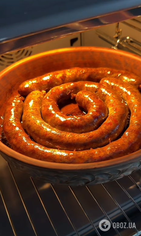 Домашняя запеченная колбаса на Пасху: делимся рецептом, который точно получится у всех