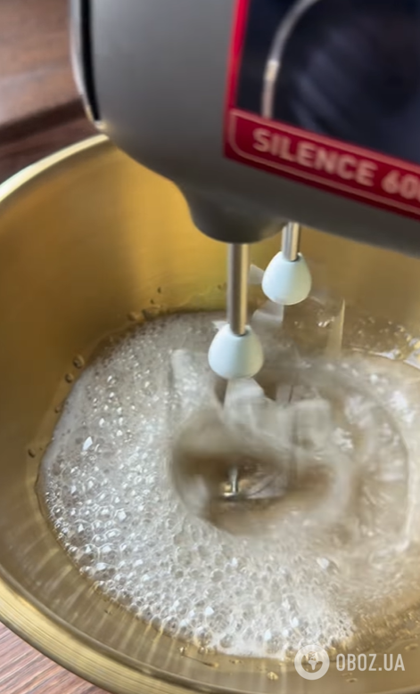 Як приготувати глазур на паску, щоб не тріскалась і не липла: найвдаліший рецепт