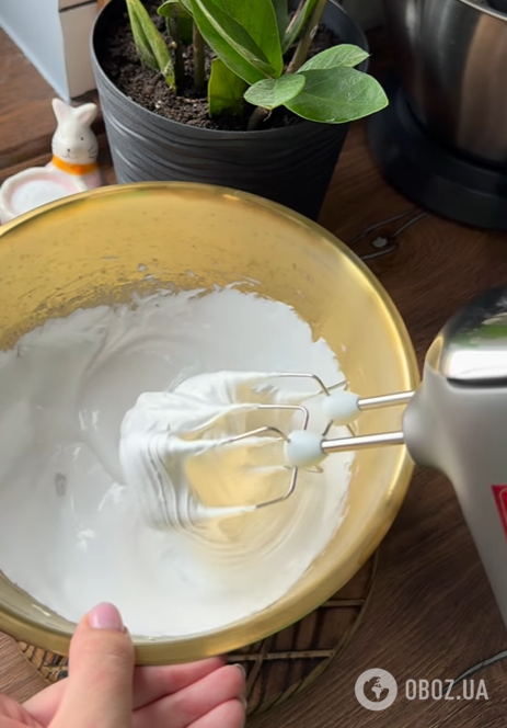 Як приготувати глазур на паску, щоб не тріскалась і не липла: найвдаліший рецепт