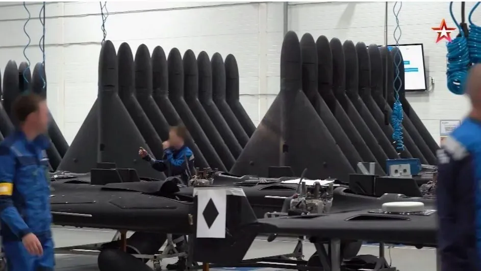 Россия стала осуществлять массированные налеты дронов по Украине не только ночью, но и днем: почему враг изменил тактику