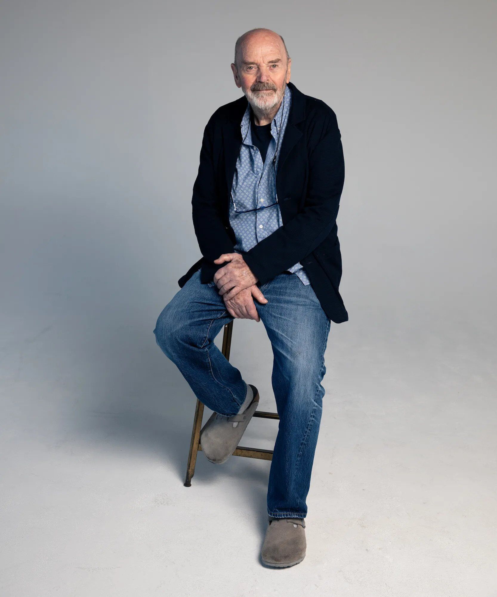 Превратил джинсы в элемент высокой моды: умер известный дизайнер, основатель брендов Diesel и Gap