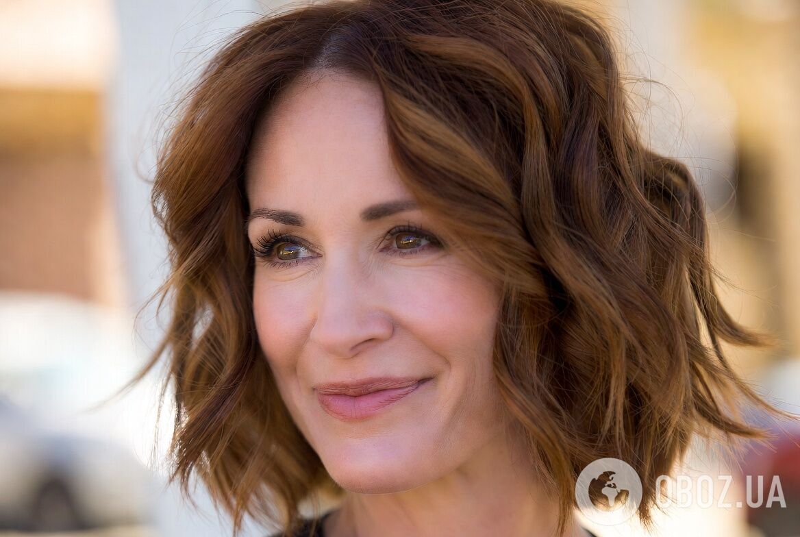 Легкі зачіски, що роблять обличчя молодшим: топ 8