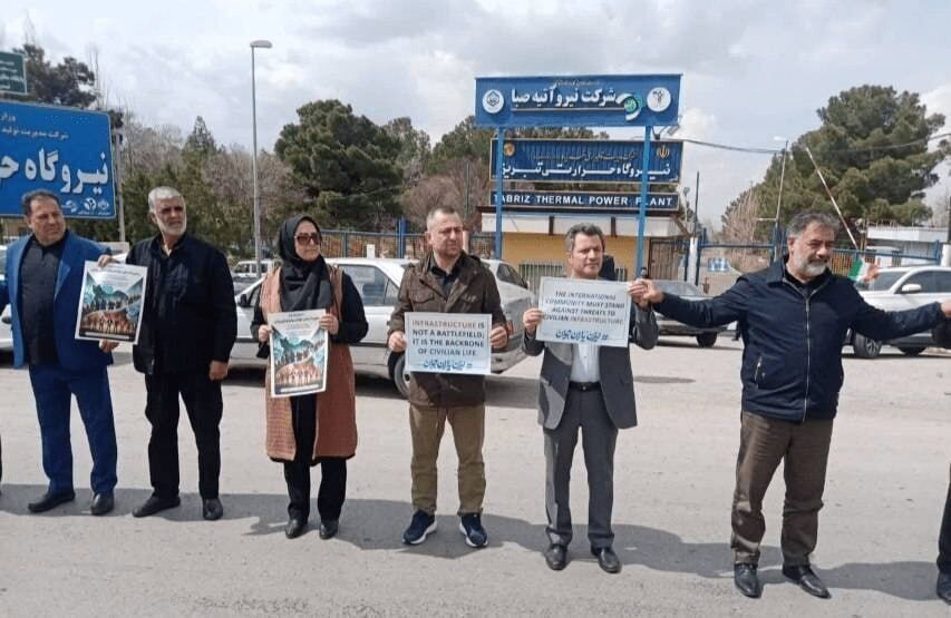 Іранський режим зганяє людей для прикриття об'єктів енергетики "живим щитом" від ударів США. Фото і відео