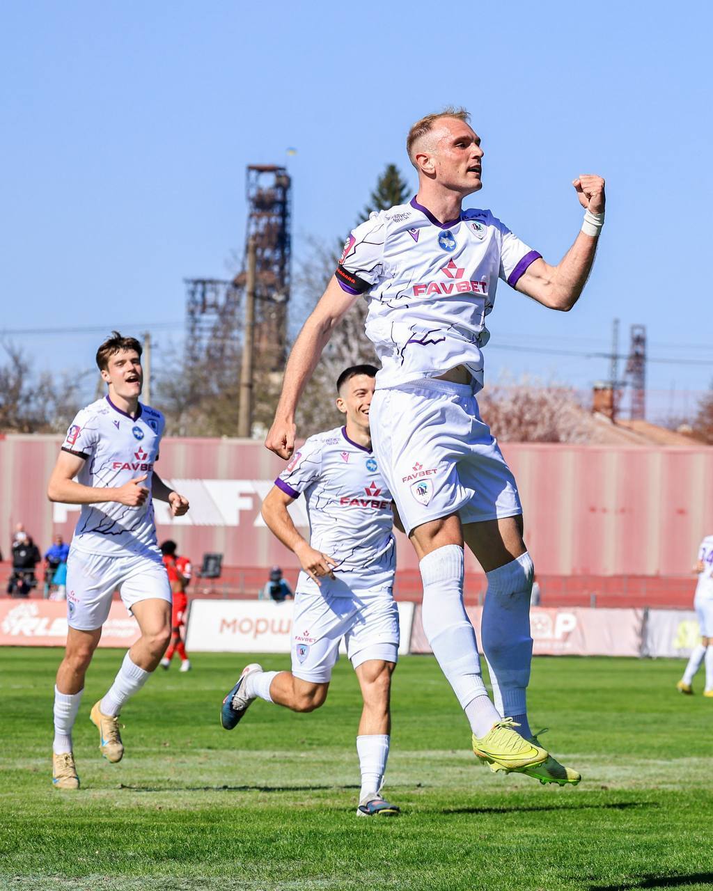 Найлютіша інтрига за багато років? Чи можливий новий чемпіон в УПЛ і чому Україні це не вигідно