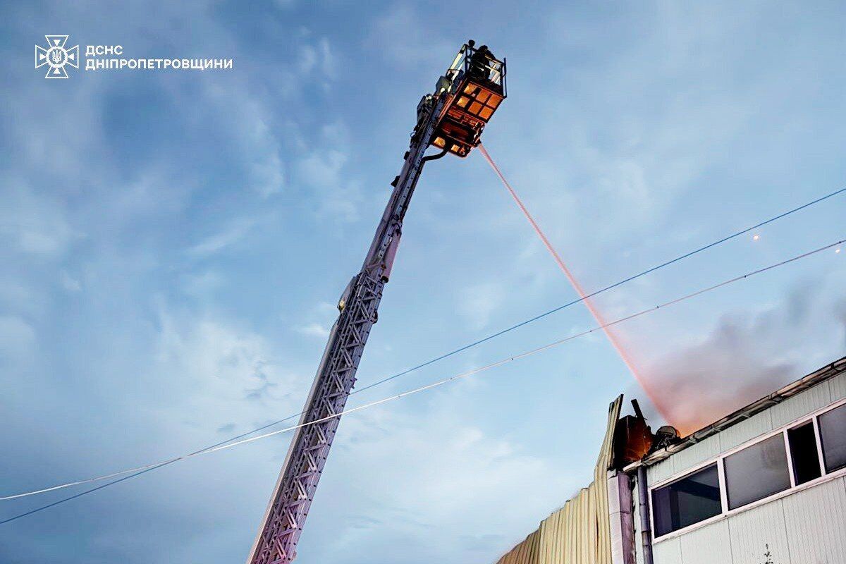 Росія атакувала Дніпропетровщину: загинув 11-річний хлопчик, є поранені. Фото