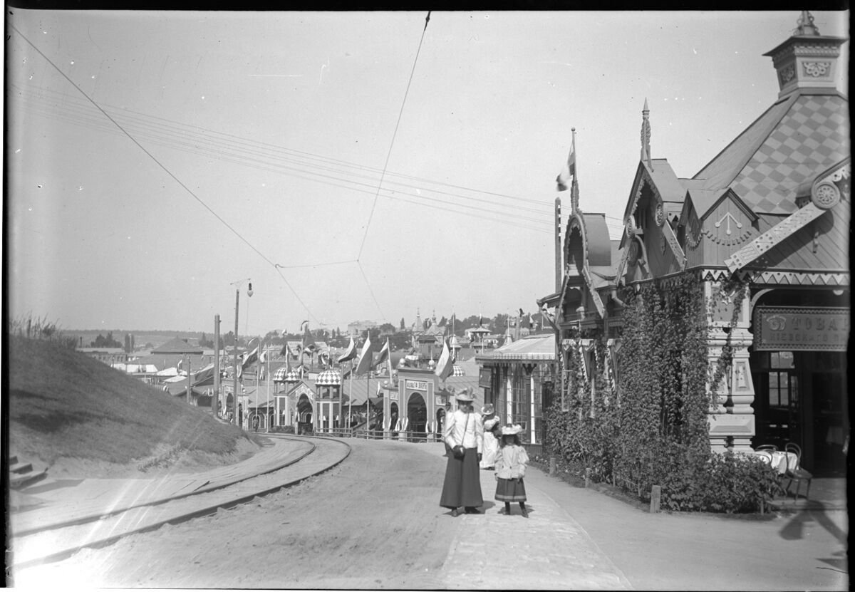 В сети показали, каким увидел Киев в 1897 году известный шведский исследователь. Архивные фото